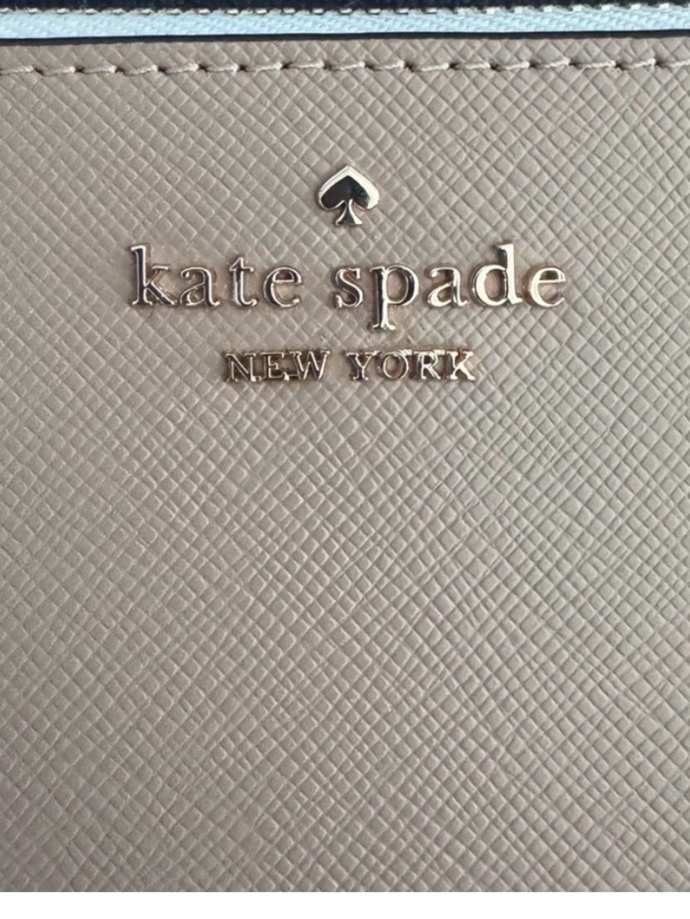 Kate Spade Bi-Color Small Zip Saffian Lucy Wristlet w/ Gold Hardware - Picture 5 of 8